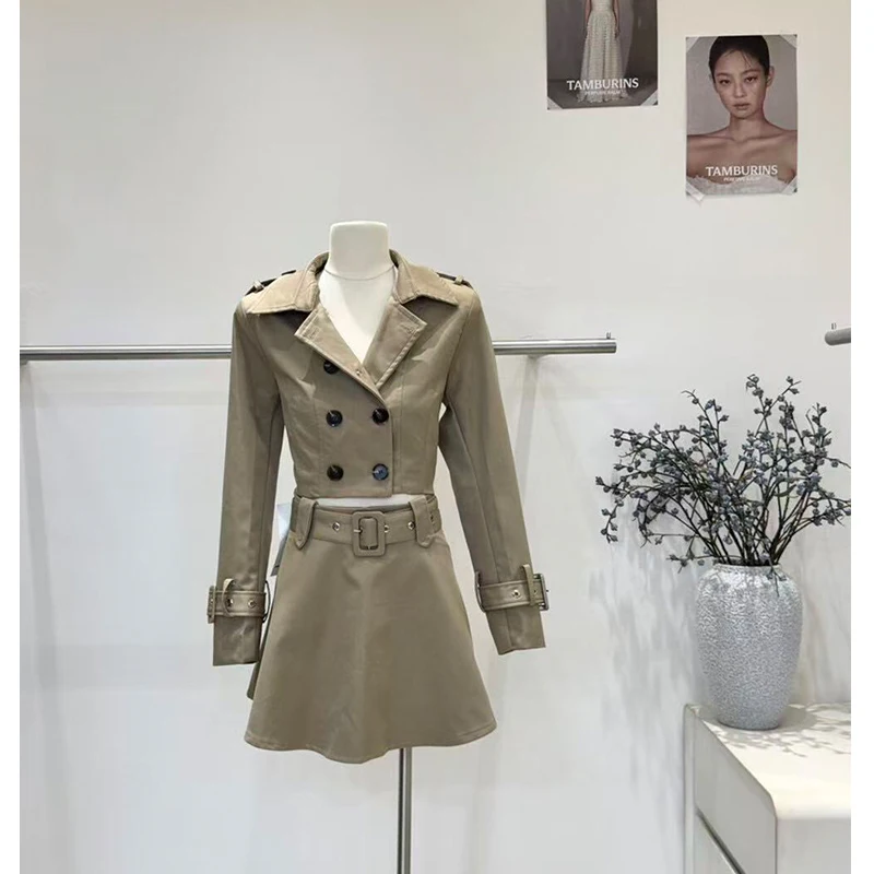 Women's Spring Autumn Chic Leegant Two Pieces Trench Skirt Set Lady Double Breasted Long Sleeve Short Trench Jacket + Skirt
Women's Spring Autumn Chic Leegant Two Pieces Trench Skirt Set Lady Double Breasted Long Sleeve Short Trench Jacket + Skirt