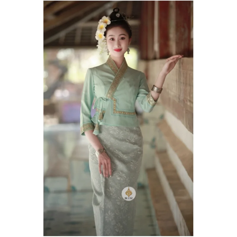 Thai Traditional Dress Women Blouse Skirt Southeast Asian Clothes Thailand Outfit Thai Costume Festival Clothing Elegant Dress
Thai Traditional Dress Women Blouse Skirt Southeast Asian Clothes Thailand Outfit Thai Costume Festival Clothing Elegant Dress