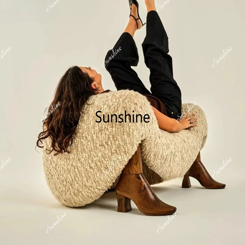 Italian medieval light luxury wabi style creative high heels leisure chair
Italian medieval light luxury wabi style creative high heels leisure chair