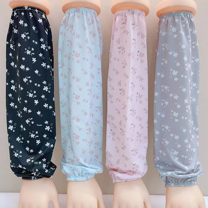 Women's Sun Protection Ice Sleeve Lightweight Breathable Loose Floral Arm Protector Thin Ice Silk Sleeve Covers Versatile Summer
Women's Sun Protection Ice Sleeve Lightweight Breathable Loose Floral Arm Protector Thin Ice Silk Sleeve Covers Versatile Summer