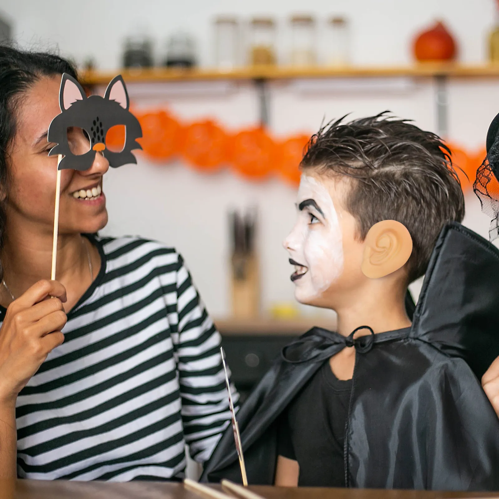 1 Pair Halloween Round Ear Decoration Funny Fake Ears Prop for Costume Party Masquerade Cosplay Halloween Party Accessory
1 Pair Halloween Round Ear Decoration Funny Fake Ears Prop for Costume Party Masquerade Cosplay Halloween Party Accessory