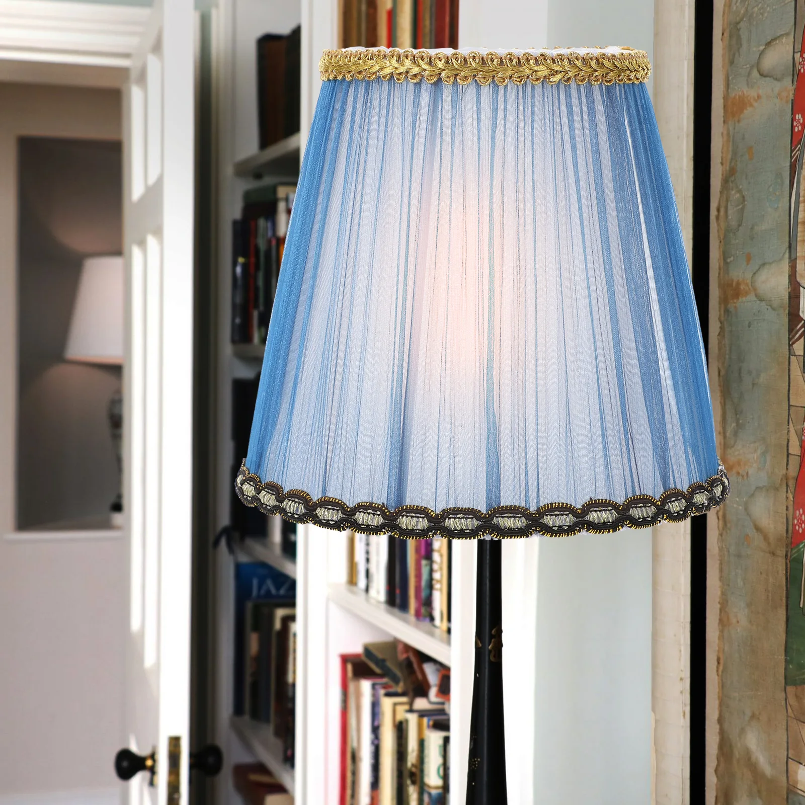 1Pc Cloth Lampshade Clip-on Style for Bedroom Living Room Warm Atmosphere Chandelier Lamp Accessory
1Pc Cloth Lampshade Clip-on Style for Bedroom Living Room Warm Atmosphere Chandelier Lamp Accessory