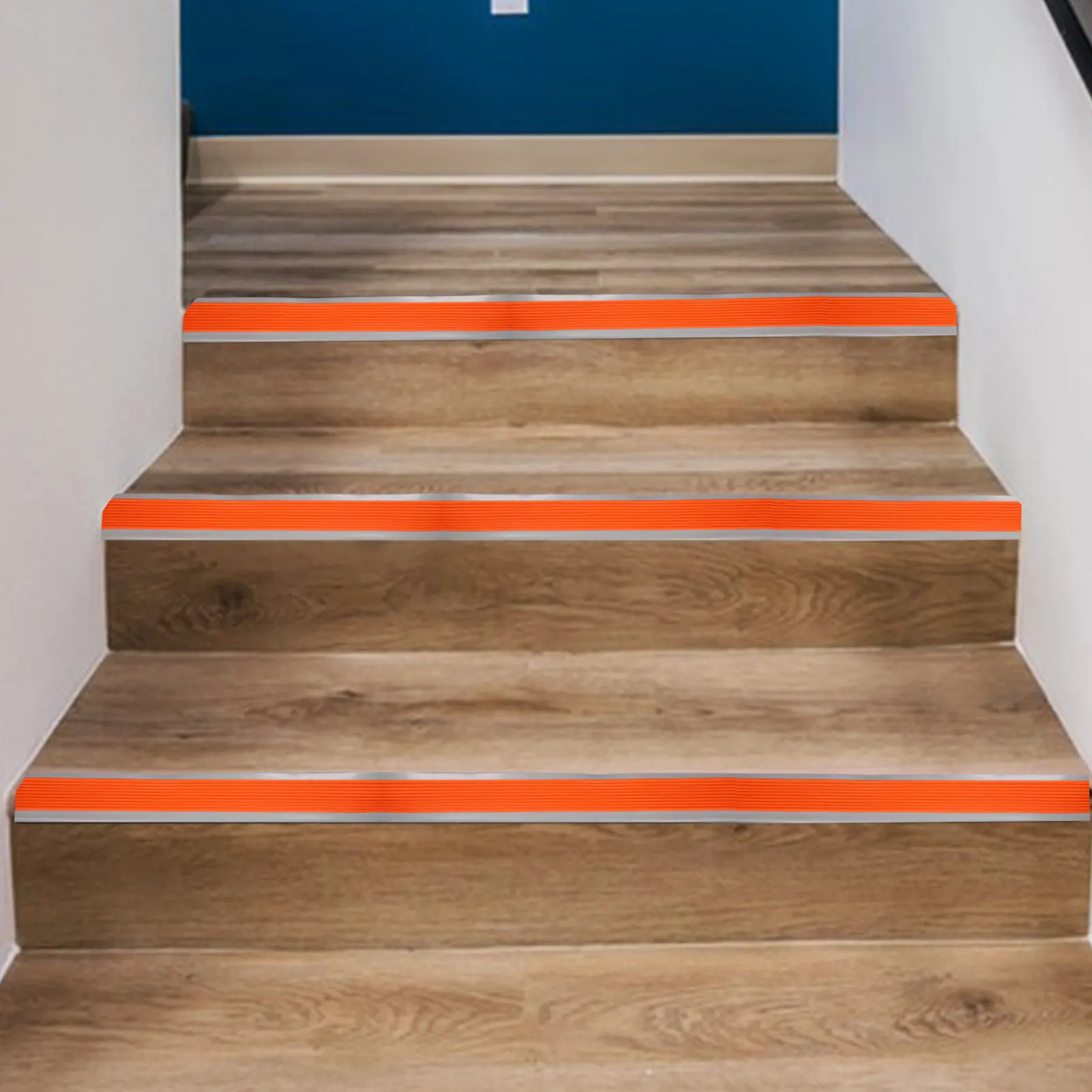 1 Roll Self-Adhesive PVC Anti-Slip Stair Edging Strip for Wood Concrete Stairs Non-Slip Stair Tape Safety Grip Trim Molding
1 Roll Self-Adhesive PVC Anti-Slip Stair Edging Strip for Wood Concrete Stairs Non-Slip Stair Tape Safety Grip Trim Molding