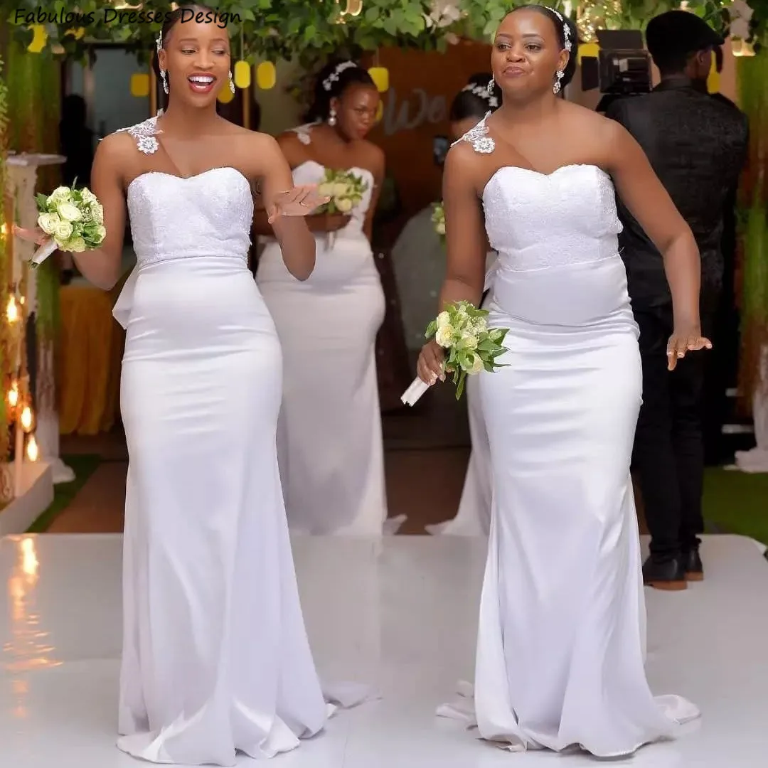 White One Shoulder Bridesmaid Dresses Mermaid Applique Lace Sweetheart Neck Long Wedding Party Dress Women Maid Of Honor
White One Shoulder Bridesmaid Dresses Mermaid Applique Lace Sweetheart Neck Long Wedding Party Dress Women Maid Of Honor