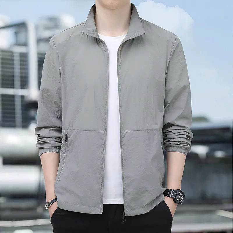 New 2026 Men's Stand Collar Jacket Loose Lightweight Ice Silk Sun Protection Outerwear Summer Breathable Men's Ice Silk Clothing
New 2026 Men's Stand Collar Jacket Loose Lightweight Ice Silk Sun Protection Outerwear Summer Breathable Men's Ice Silk Clothing