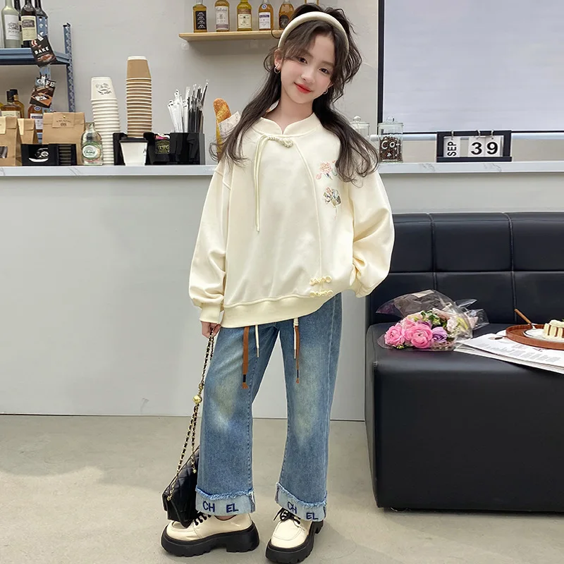 Baby Girl Clothes Suit Girls National Style Set Spring New 2024 Spring and Autumn Set Embroidered Hoodie Straight Two-piece Set
Baby Girl Clothes Suit Girls National Style Set Spring New 2024 Spring and Autumn Set Embroidered Hoodie Straight Two-piece Set