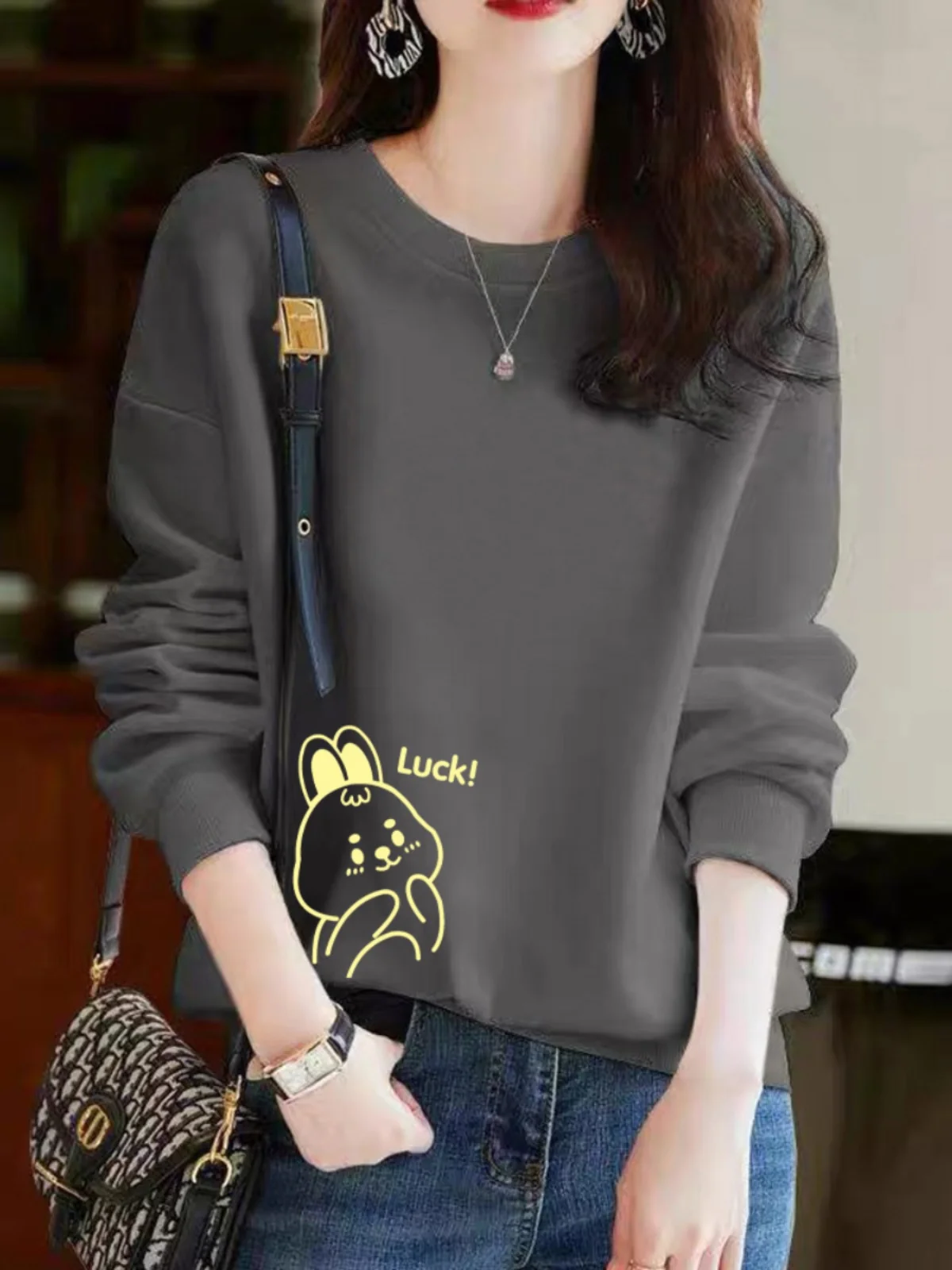 Pure Cotton Oversized Long Sleeve Hoodie round Neck Pullover Autumn Winter Women's Loose Fit Comfortable Soft Sweats...
Pure Cotton Oversized Long Sleeve Hoodie round Neck Pullover Autumn Winter Women's Loose Fit Comfortable Soft Sweats...