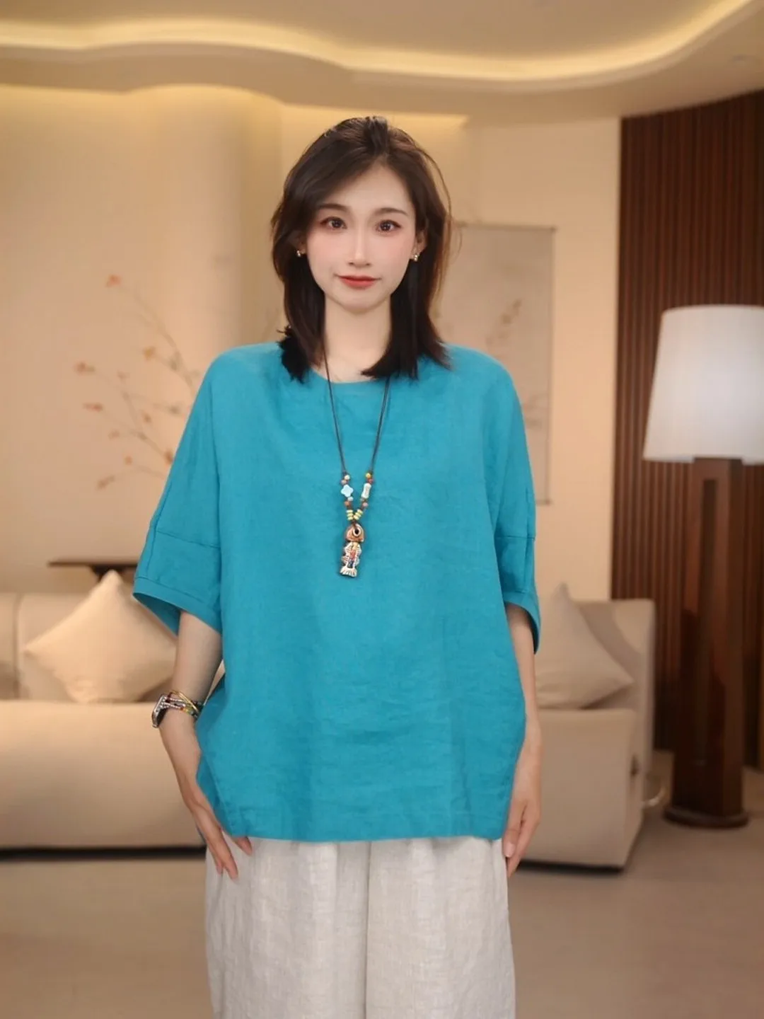 Elegant round Neck Short Sleeve Top Women's Fashion Slimming Versatile Tea Costume Casual Loose Fit UV Protection Summer Shirt
Elegant round Neck Short Sleeve Top Women's Fashion Slimming Versatile Tea Costume Casual Loose Fit UV Protection Summer Shirt