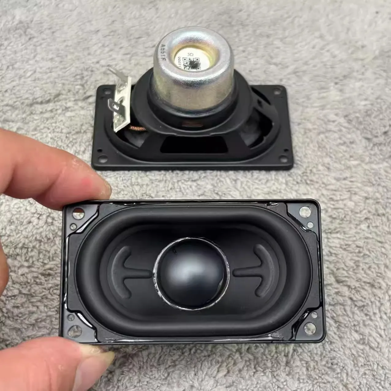 GHXAMP для JBL FLIP 5 FLIP6, прямоугольный полнодиапазонный динамик (3 Ом, 20 Вт, 80x44 мм), неодимовый, с длинноходным звуковым катушкой, 2 шт.
GHXAMP для JBL FLIP 5 FLIP6, прямоугольный полнодиапазонный динамик (3 Ом, 20 Вт, 80x44 мм), неодимовый, с длинноходным звуковым катушкой, 2 шт.