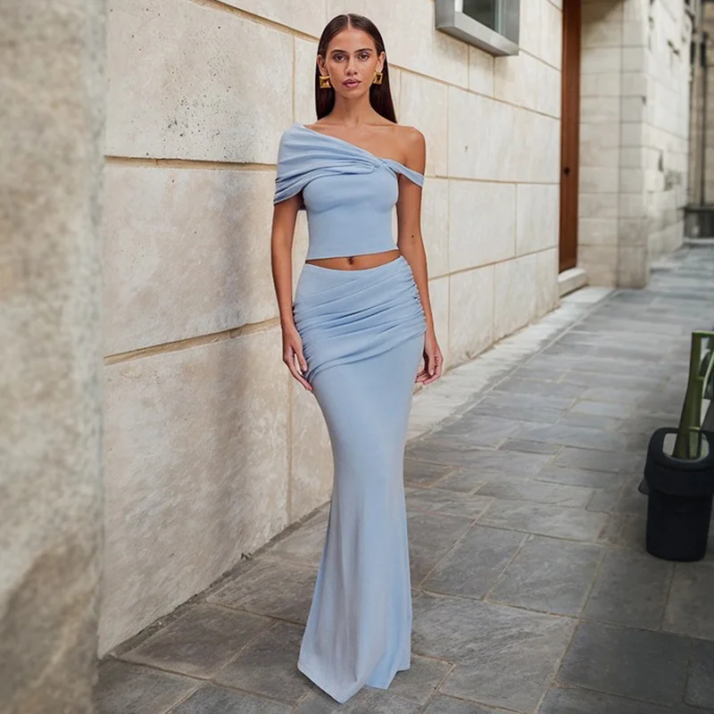 2025 summer women's off-shoulder pleated tight-fitting clothes pack hip fishtail long skirt knitted suit tight club party dress
2025 summer women's off-shoulder pleated tight-fitting clothes pack hip fishtail long skirt knitted suit tight club party dress