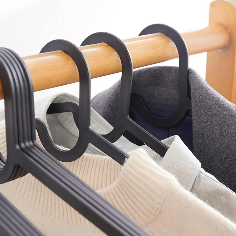 Minimalist Design Hangers Space-saving Non-slip Coat Hangers Closet Organizers Set of 20 Solid Color Hangers with 11lb Load
Minimalist Design Hangers Space-saving Non-slip Coat Hangers Closet Organizers Set of 20 Solid Color Hangers with 11lb Load