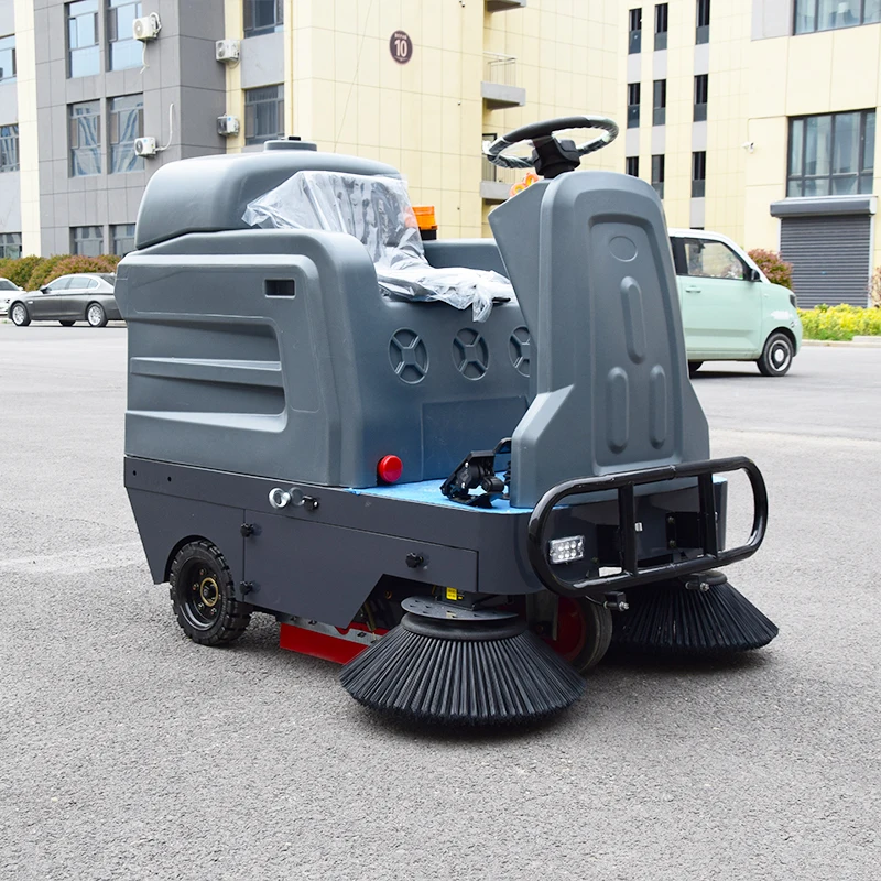 Customized Ride-On Electric 48V Self-Propelled Industrial Floor & Road Sweeper Machine For Warehouse