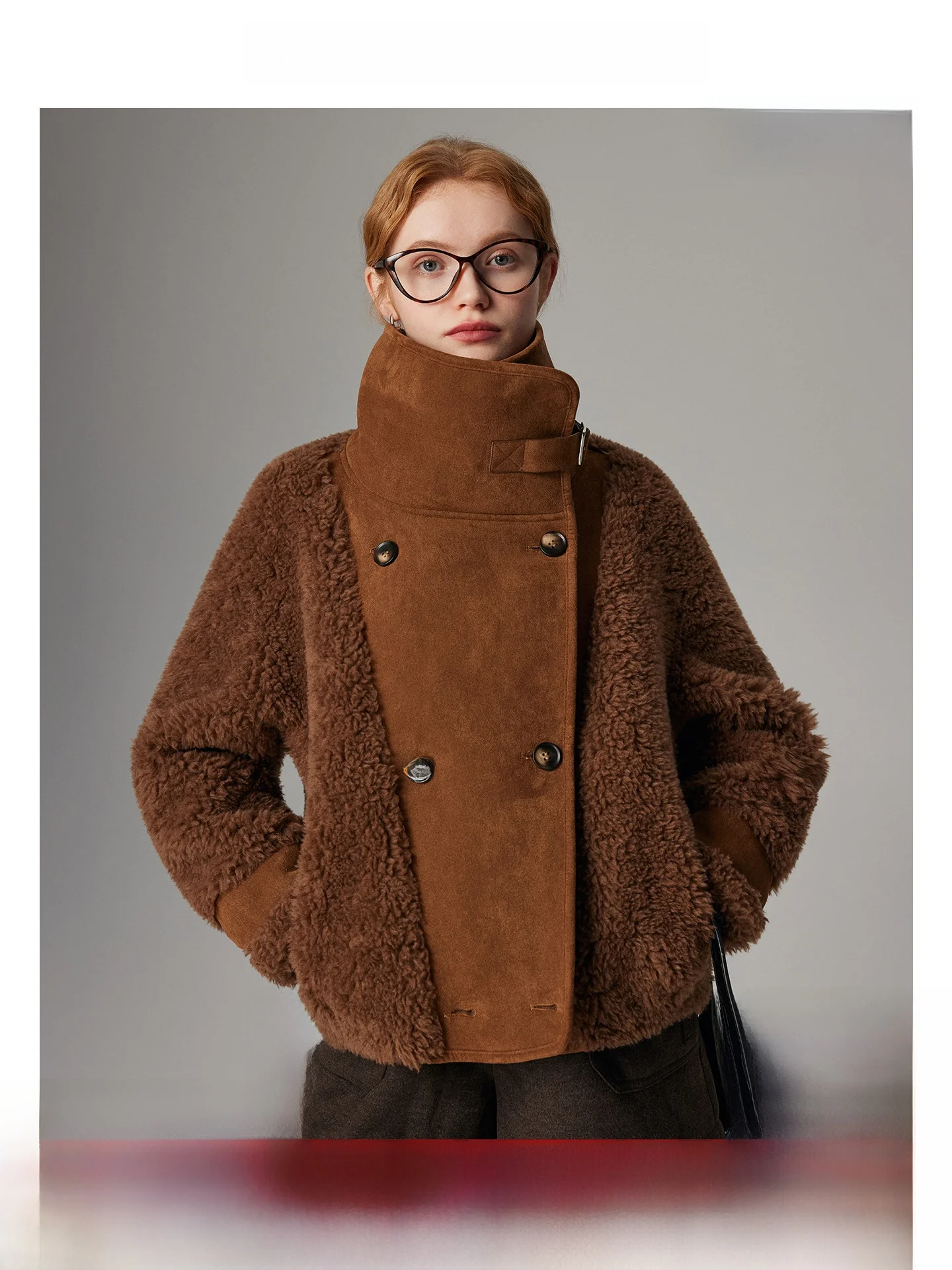 Ladies' Biker Sle Lamb Fur Jaet 2025 Winter New Casual earling Leather Coat Thiened Long Sve Straight Cut Korean V...
Ladies' Biker Sle Lamb Fur Jaet 2025 Winter New Casual earling Leather Coat Thiened Long Sve Straight Cut Korean V...