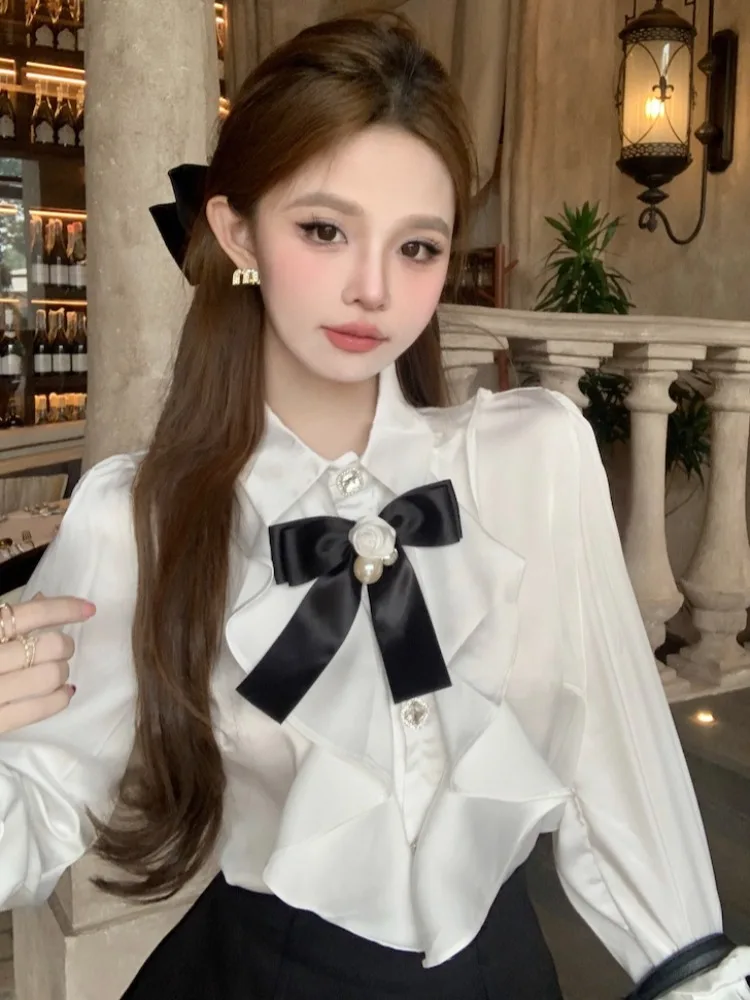 Elegant Women's Long Sleeve Shirt with Bow Tie And Lace Hem Korean Style Commute Wind Winter New Arrival Luxury Pure Desire
Elegant Women's Long Sleeve Shirt with Bow Tie And Lace Hem Korean Style Commute Wind Winter New Arrival Luxury Pure Desire
