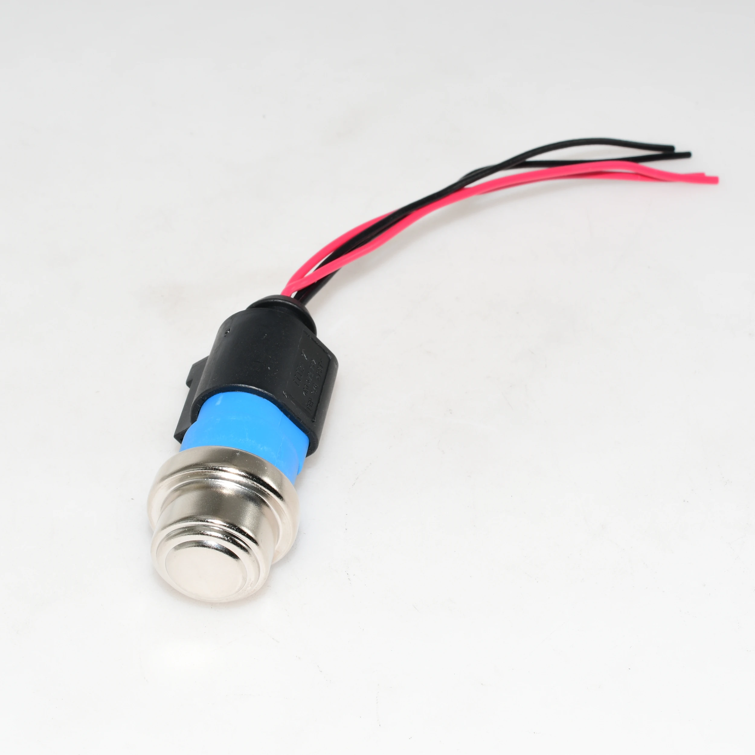 4 Pin Water temperature sensor+Plug Suitable for VW Passat B5 Audi A4 A6 2.0L 1.8L 8D0959481B 8D0 959 481 B 4B0973712
4 Pin Water temperature sensor+Plug Suitable for VW Passat B5 Audi A4 A6 2.0L 1.8L 8D0959481B 8D0 959 481 B 4B0973712