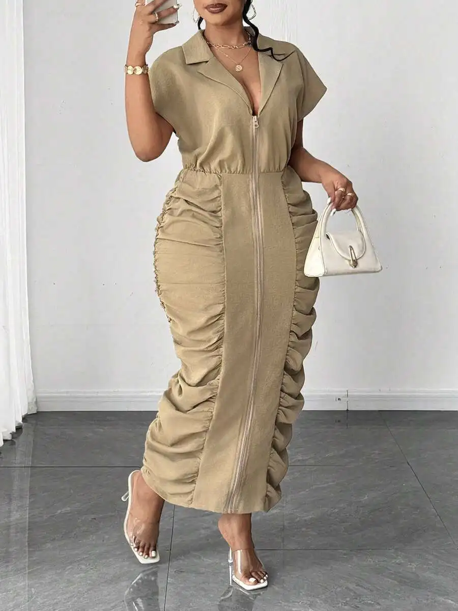 Plus Size Short Sleeve Ruched Waist Zipper Front Casual Dress
Plus Size Short Sleeve Ruched Waist Zipper Front Casual Dress