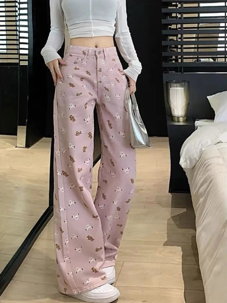 Women's Summer Bear Print Jeans with American Retro Style High-Waisted Relaxed Fit Straight Wide Leg Floor-Length
Women's Summer Bear Print Jeans with American Retro Style High-Waisted Relaxed Fit Straight Wide Leg Floor-Length