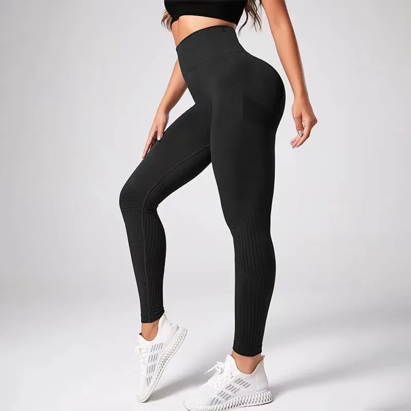 Yoga Pants High Waisted Hip Lifting Seamless Outerwear Cropped Women Leggings Tight Fitting Slimming Sports and Fitness Pants
Yoga Pants High Waisted Hip Lifting Seamless Outerwear Cropped Women Leggings Tight Fitting Slimming Sports and Fitness Pants