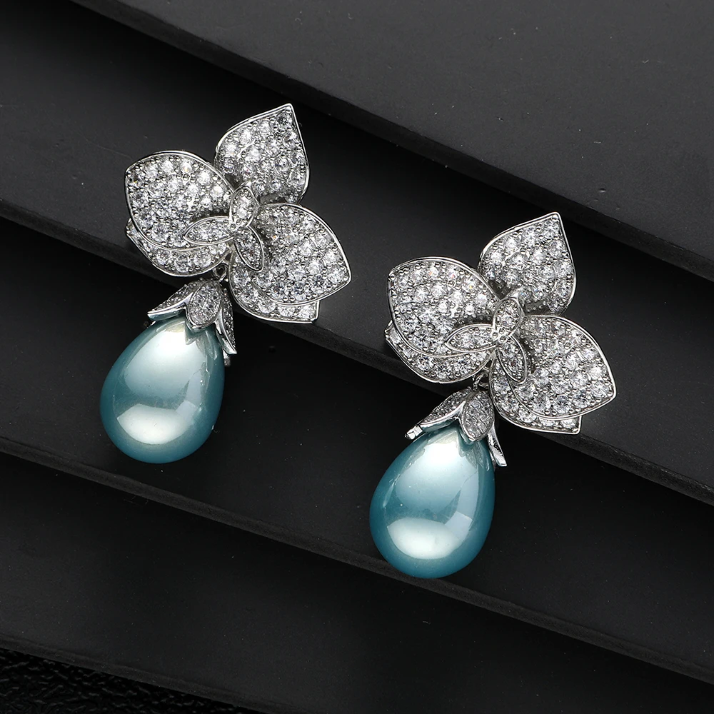 Luxury Sweet Three Petal Flower Color Pearl Waterdrop Earrings For Women Cubic Zirconia Crystal CZ Statement Stud Earring A0164
Luxury Sweet Three Petal Flower Color Pearl Waterdrop Earrings For Women Cubic Zirconia Crystal CZ Statement Stud Earring A0164