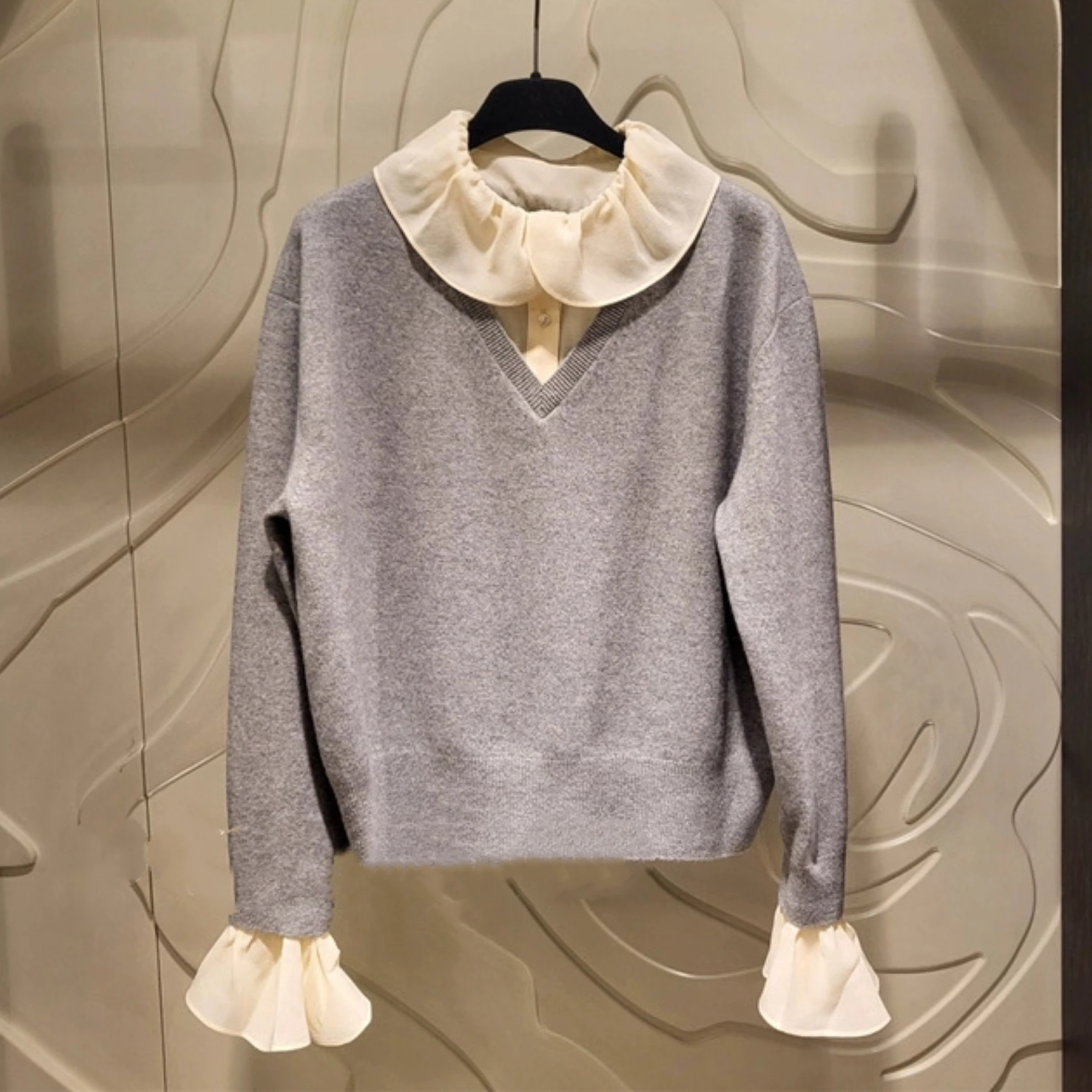 Korean Sle L*NVN Spring 2025 Faionable Chiffon Lace Collar Splice V-ne Slimming Knitted Woolen Sweater Long Sve
Korean Sle L*NVN Spring 2025 Faionable Chiffon Lace Collar Splice V-ne Slimming Knitted Woolen Sweater Long Sve