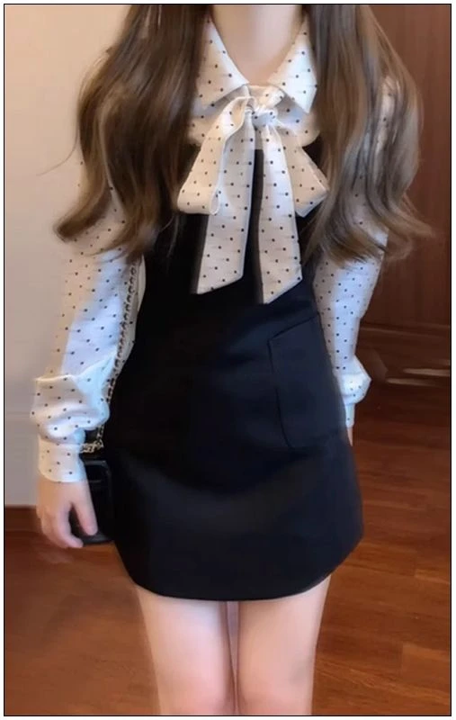 Sweet Wave Point Print Bow Long Sleeve Shirts Women+ Y2k Slim Waist Square Collar Strap Dress Early Autumn New Two Piece Sets
Sweet Wave Point Print Bow Long Sleeve Shirts Women+ Y2k Slim Waist Square Collar Strap Dress Early Autumn New Two Piece Sets