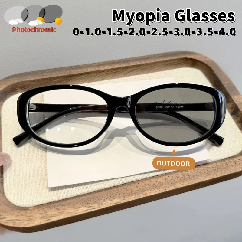 Retro Luxury Design Oval-framed Photochromic Myopia Glasses Fashion Blue Light Blocking Eye Protection Eyeglasses 0 To -4.0
Retro Luxury Design Oval-framed Photochromic Myopia Glasses Fashion Blue Light Blocking Eye Protection Eyeglasses 0 To -4.0