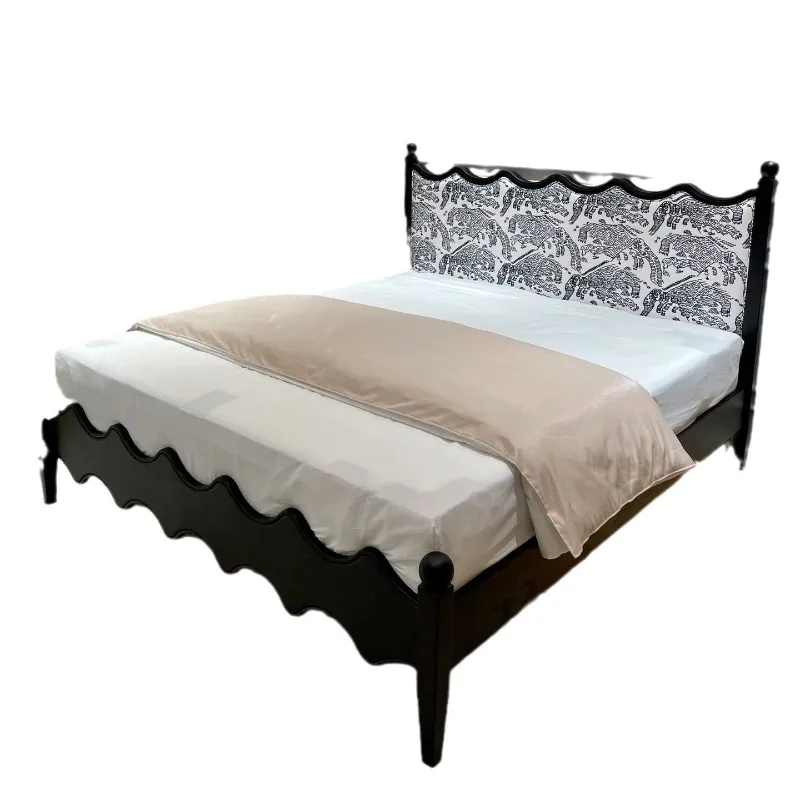 Solid wood French retro double bed 1.8 meters master bedroom jacquard fabric black waves
Solid wood French retro double bed 1.8 meters master bedroom jacquard fabric black waves