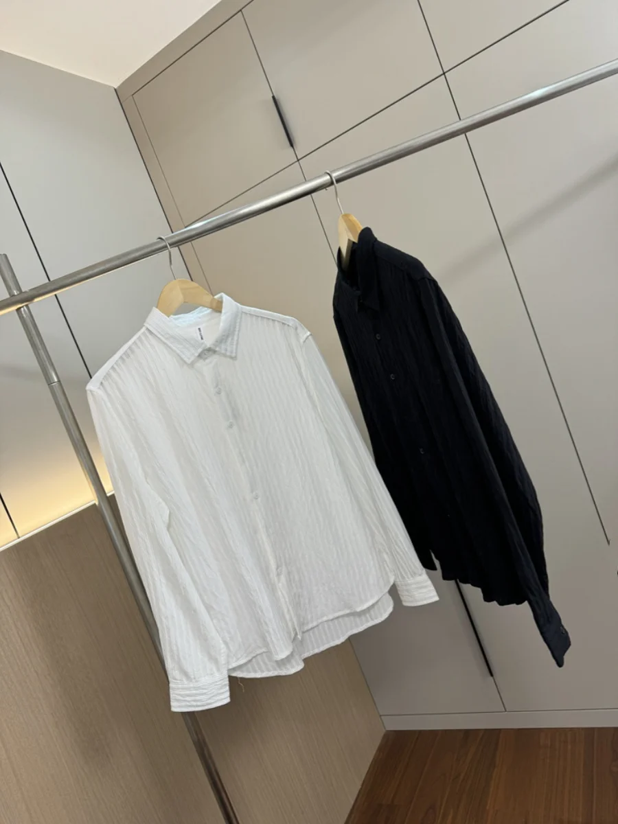 Men's Summer Thin Breathable Comfortable Casual Long Sleeve Shirt Tidy Hanging Style Standard Edition Flip Collar Daily Wear
Men's Summer Thin Breathable Comfortable Casual Long Sleeve Shirt Tidy Hanging Style Standard Edition Flip Collar Daily Wear