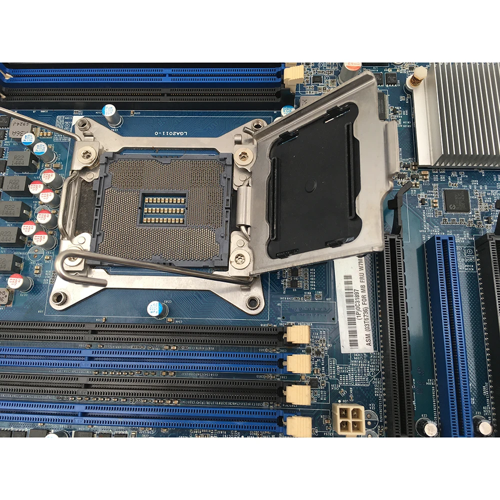 Материнская плата для рабочей станции ThinkStation S30 V2, версия 2.0, 03T6734 03T6736
Материнская плата для рабочей станции ThinkStation S30 V2, версия 2.0, 03T6734 03T6736