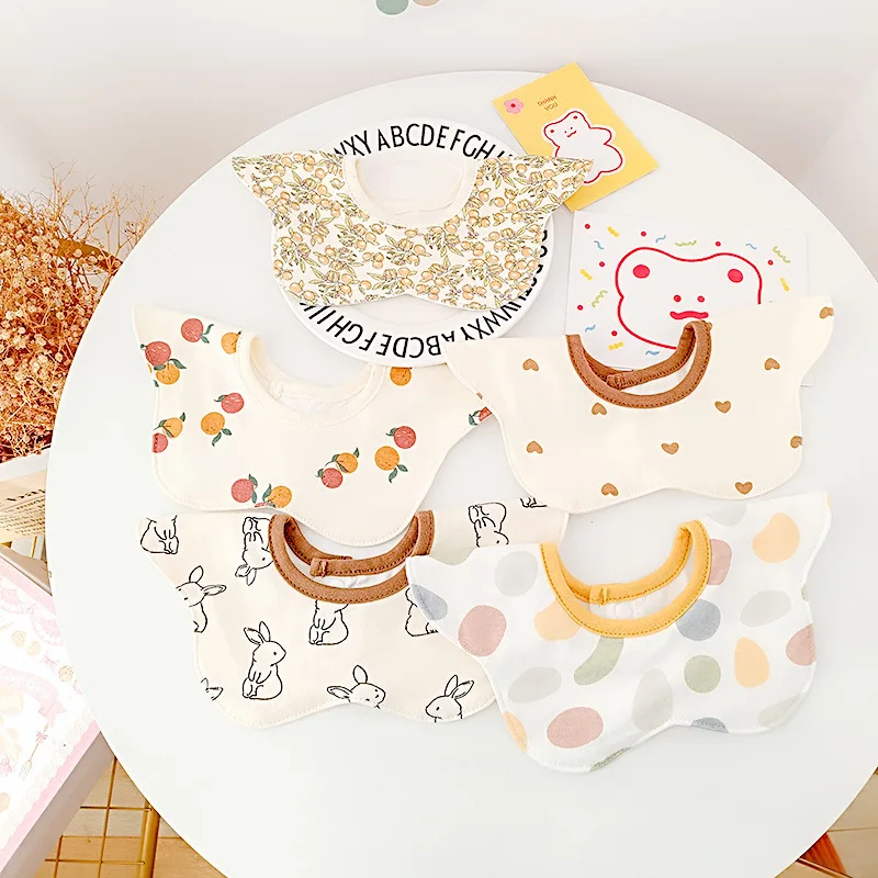 Хлопковые детские нагрудники с милым мультяшным принтом, салфетки для кормления новорожденных, вращающееся детское полотенце для слюны, фартук в форме цветка для мальчиков и девочек 0-2 лет
Хлопковые детские нагрудники с милым мультяшным принтом, салфетки для кормления новорожденных, вращающееся детское полотенце для слюны, фартук в форме цветка для мальчиков и девочек 0-2 лет
