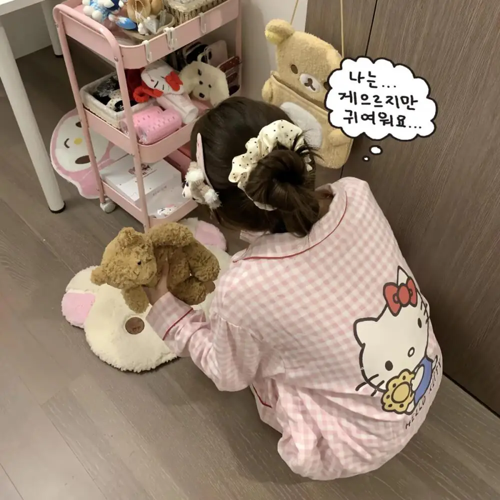 2Pcs Cartoon Cotton Long Sleeve Top Pants Kawaii Hello Kitty Pajamas Suit Sanrio Anime Cute Girls Student Casual Loose Homewear
2Pcs Cartoon Cotton Long Sleeve Top Pants Kawaii Hello Kitty Pajamas Suit Sanrio Anime Cute Girls Student Casual Loose Homewear