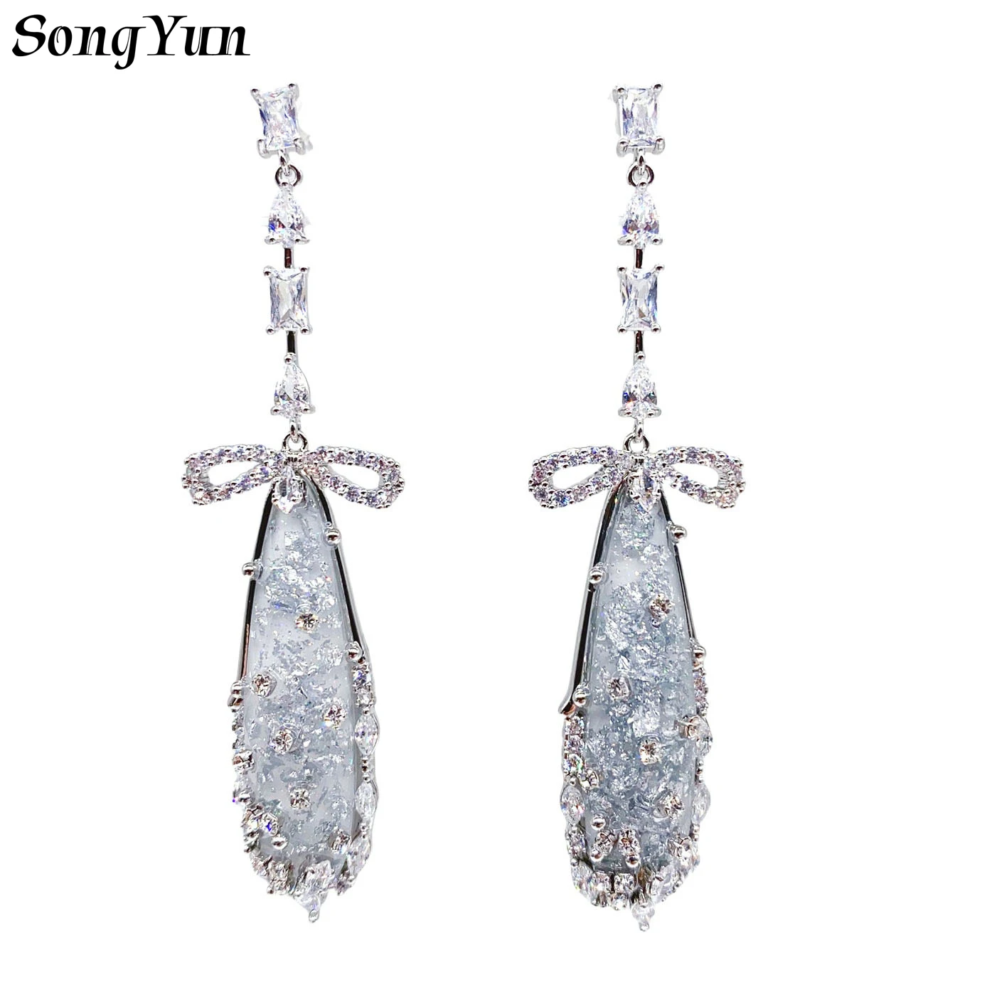 Серьги-гвоздики SongYun Jewelry MHT из латуни с подвесками, инкрустированные цирконием 7А, для помолвки и вечеринок, цвет розовое золото, женские ювелирные украшения
Серьги-гвоздики SongYun Jewelry MHT из латуни с подвесками, инкрустированные цирконием 7А, для помолвки и вечеринок, цвет розовое золото, женские ювелирные украшения