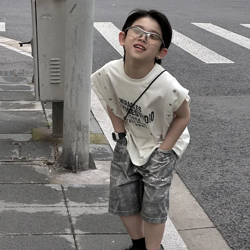 Boys T Shirt 2024 Korean Style Summer New Fashion Solid Color Sleeveless Letter Print Tank Top Cool Casual Summer Children Top
Boys T Shirt 2024 Korean Style Summer New Fashion Solid Color Sleeveless Letter Print Tank Top Cool Casual Summer Children Top