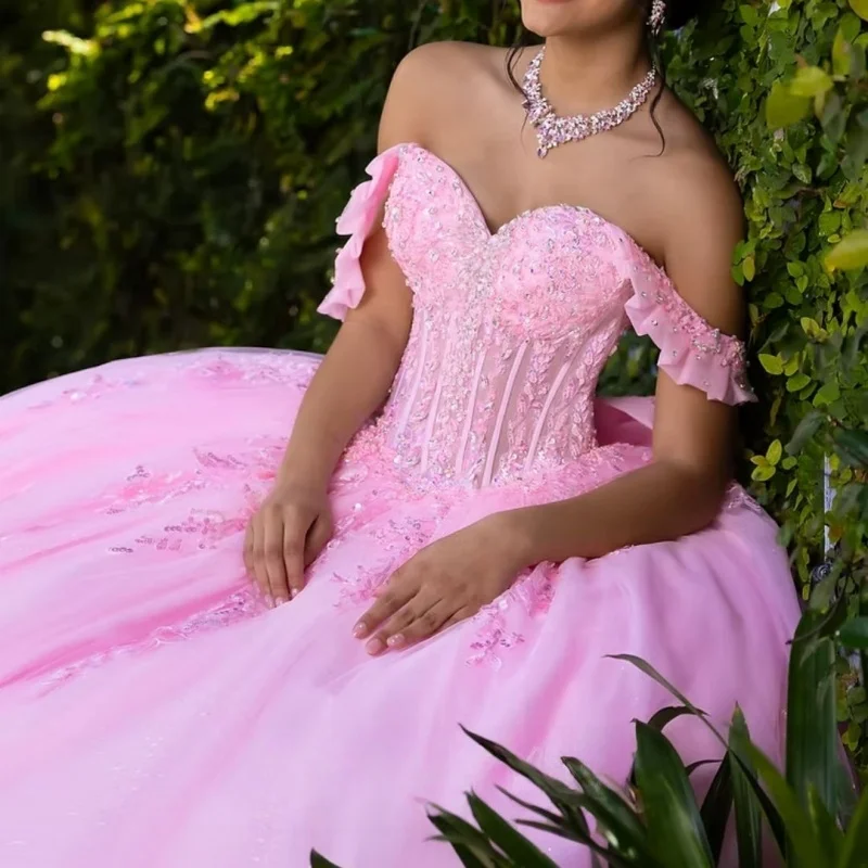 Pink Quinceanera Dress off-shoulder Crystal Glitter Flower Decal Lace Long tail Bow vestidos de 15 Quinceanera Customize
Pink Quinceanera Dress off-shoulder Crystal Glitter Flower Decal Lace Long tail Bow vestidos de 15 Quinceanera Customize