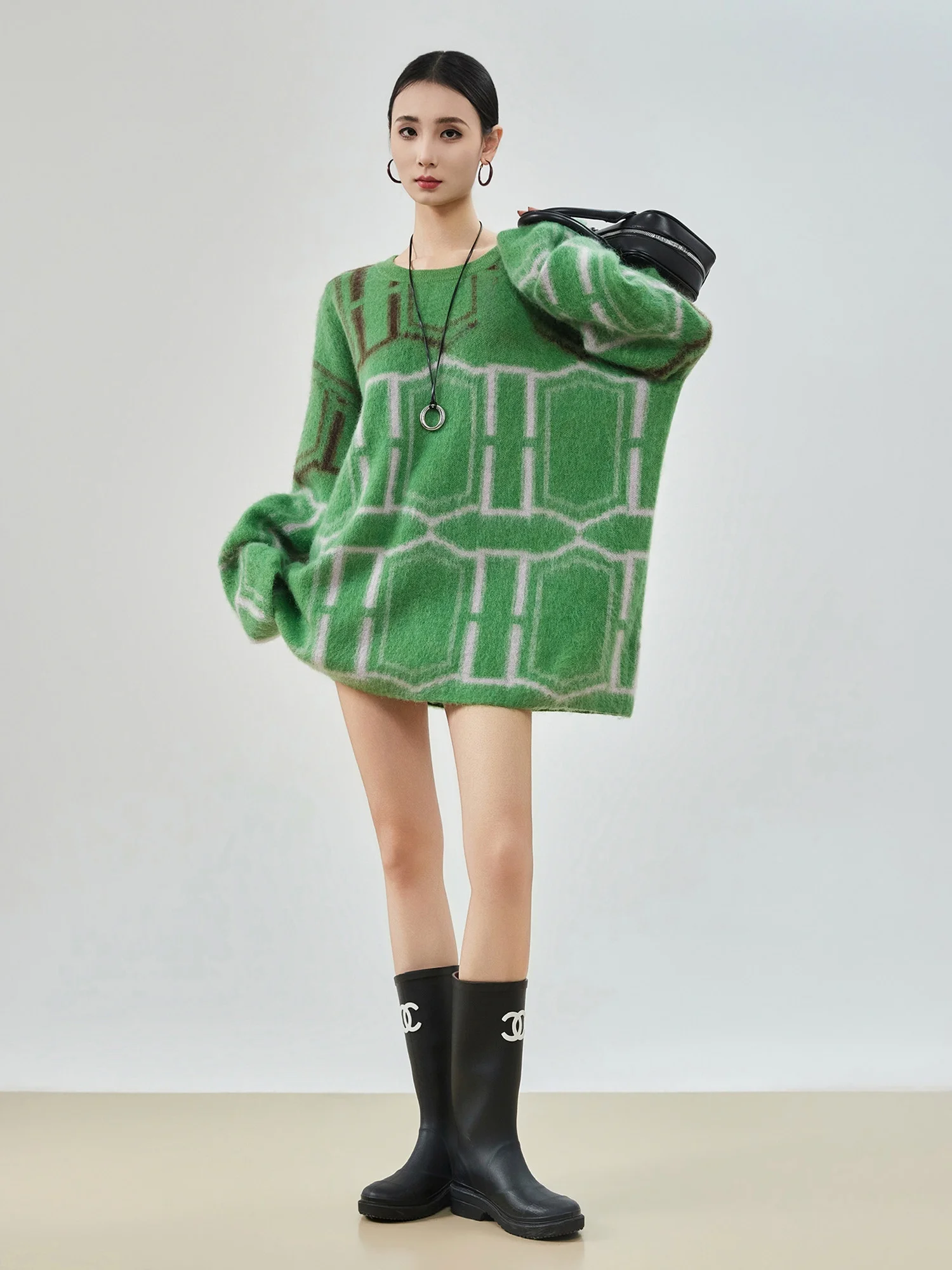 Художественный вязаный свитер для женщин, свободный повседневный крой, круглый вырез, с бахромой, из полиэфирного волокна, с длинными рукавами, средней длины
Художественный вязаный свитер для женщин, свободный повседневный крой, круглый вырез, с бахромой, из полиэфирного волокна, с длинными рукавами, средней длины