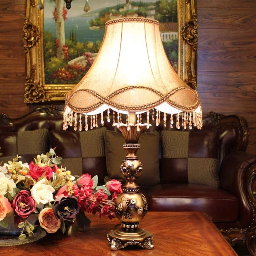 GHJUYIOL YECTSKIEuropean palace style table lamp classic bedroom bedside decorative desk light living room luxury antique Resin
GHJUYIOL YECTSKIEuropean palace style table lamp classic bedroom bedside decorative desk light living room luxury antique Resin