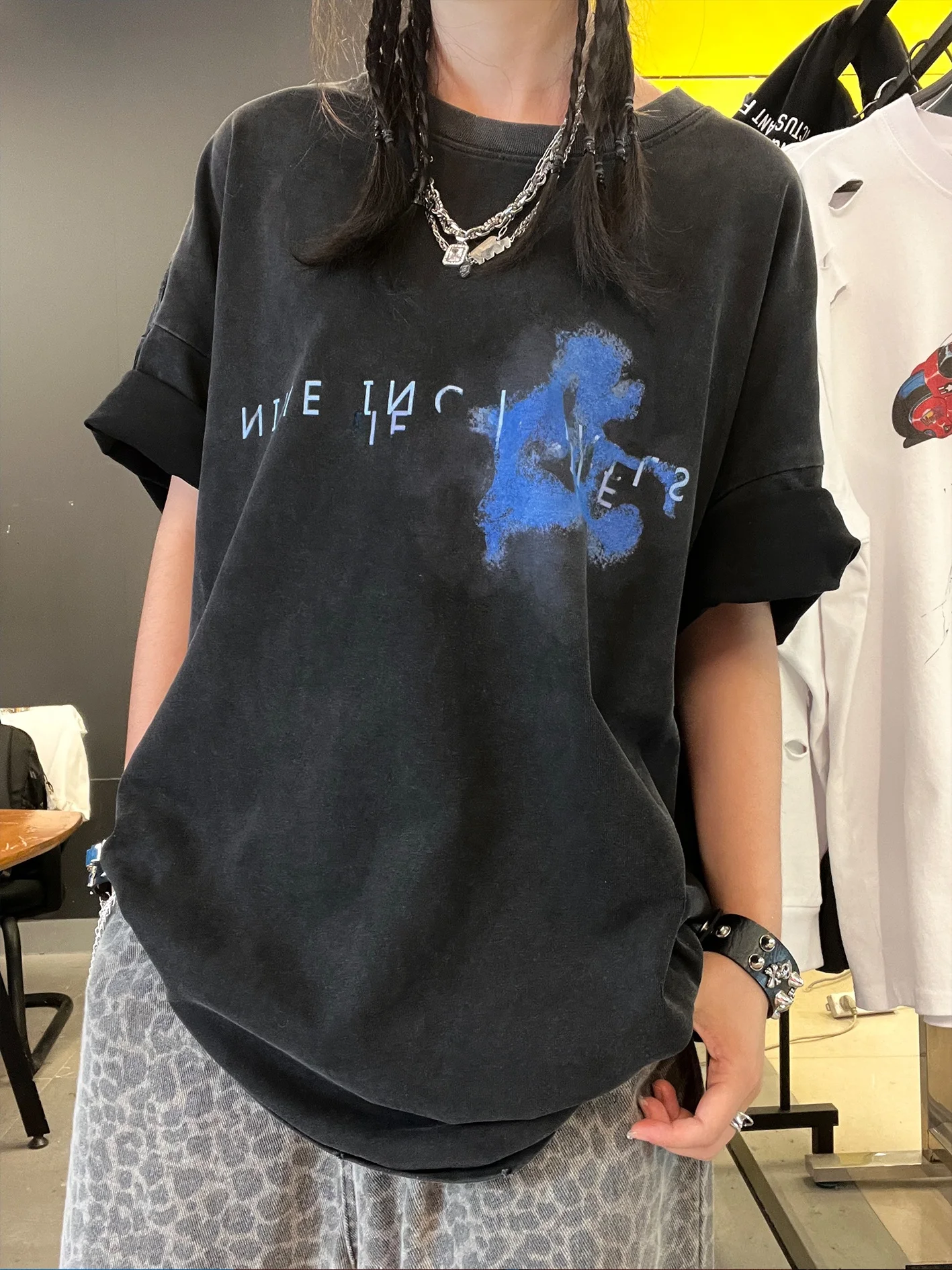 Vintage Heavyweight 330G Short Sleeve T-Shirt Nine Inch Nails Punk Style Casual Wear for Men Summer Collection 2025
Vintage Heavyweight 330G Short Sleeve T-Shirt Nine Inch Nails Punk Style Casual Wear for Men Summer Collection 2025