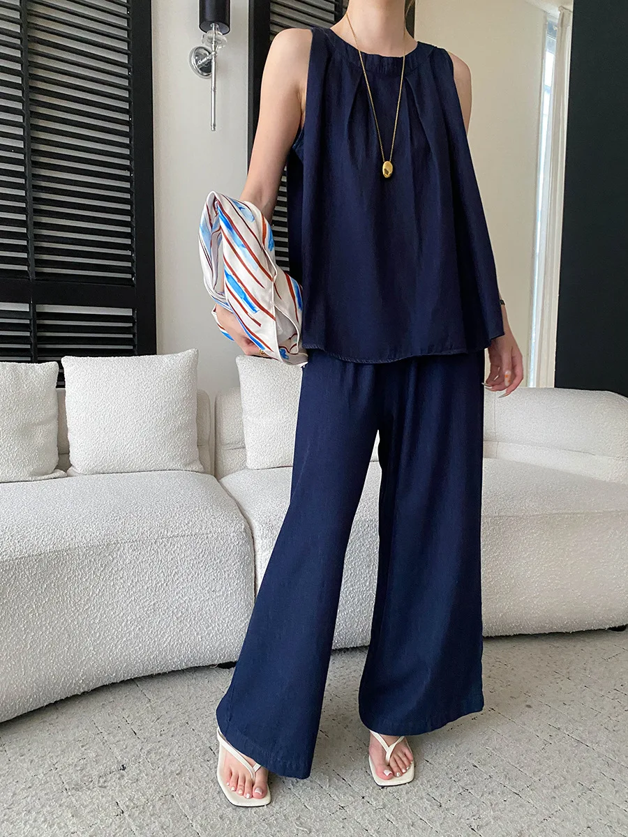 Summer women's casual solid color French retro round neck sleeveless denim vest shirt casual pants set
Summer women's casual solid color French retro round neck sleeveless denim vest shirt casual pants set