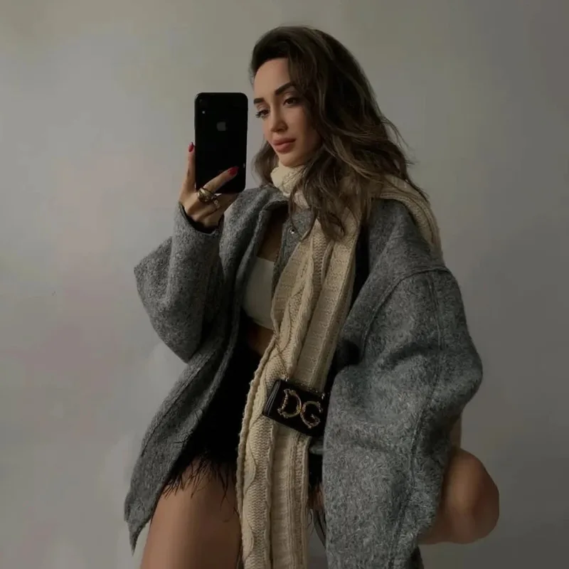 2024 Autumn/winter New Fashionable Women's Flight Jacket Retro Pocket Long Sleeve Jacket Casual Loose Solid Color Woolen Top
2024 Autumn/winter New Fashionable Women's Flight Jacket Retro Pocket Long Sleeve Jacket Casual Loose Solid Color Woolen Top