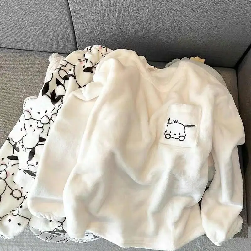 Sanrio Hello Kitty Flannel Pajamas For Girls Winter Fleece Lined Cute Cartoon Homewear Sweet And Cozy Kawaii Fashion Trendy
Sanrio Hello Kitty Flannel Pajamas For Girls Winter Fleece Lined Cute Cartoon Homewear Sweet And Cozy Kawaii Fashion Trendy