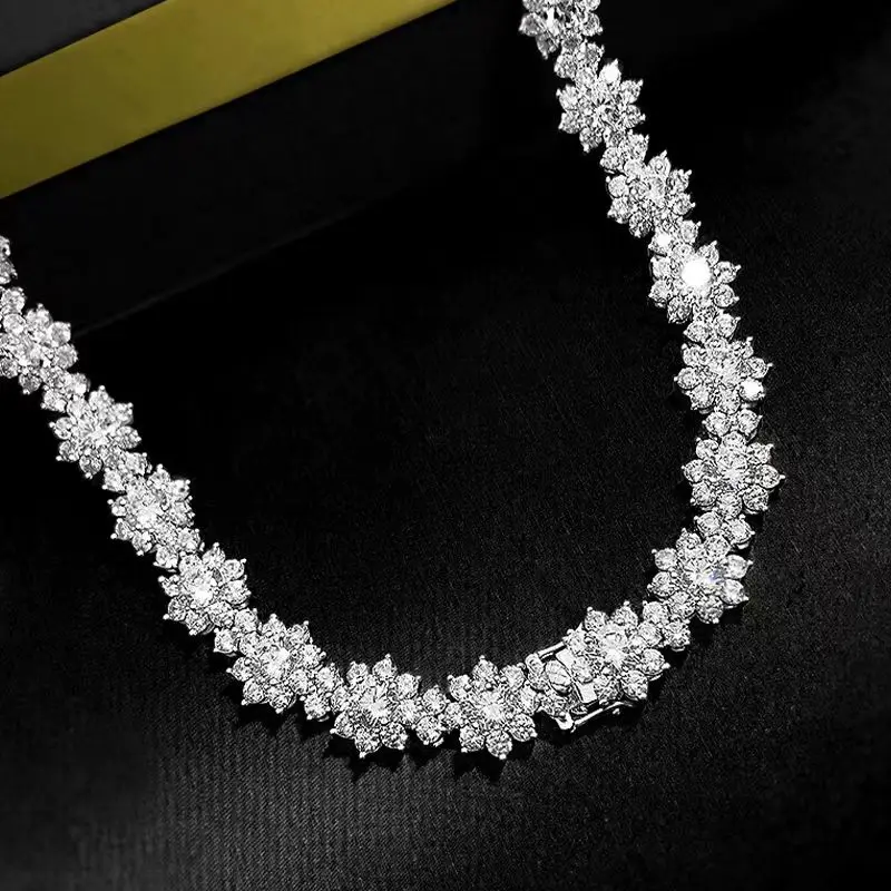 925 Sterling Silver 18K Gold Full Sky Star Necklace with Moissanite, a fashionable gift for mom, suitable for birthdays, wedding
925 Sterling Silver 18K Gold Full Sky Star Necklace with Moissanite, a fashionable gift for mom, suitable for birthdays, wedding