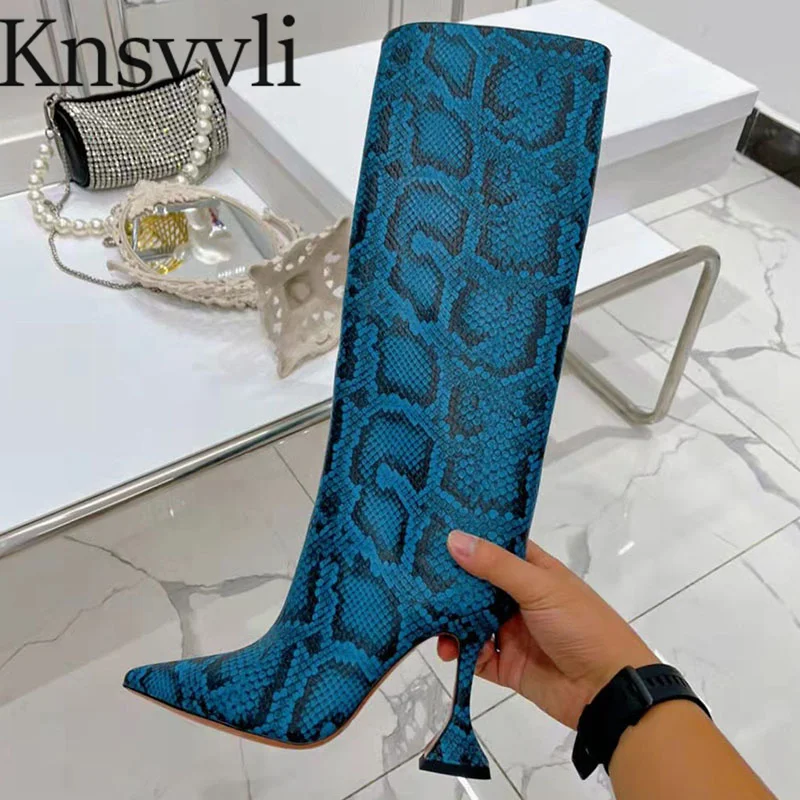 Fashion Modern Boots Women Serpentine Style Hoof Heels Western Boots Lady Zipper Occasion Runway Knee-High Boots Woman
Fashion Modern Boots Women Serpentine Style Hoof Heels Western Boots Lady Zipper Occasion Runway Knee-High Boots Woman