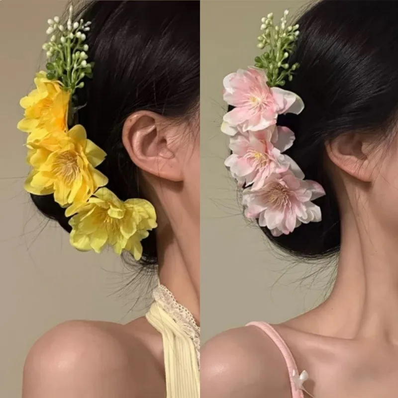 Early Spring Yellow Flower Hair Comb Sweet Girl Pastoral Simulation Flower Cluster Side Hair Comb Headdress
Early Spring Yellow Flower Hair Comb Sweet Girl Pastoral Simulation Flower Cluster Side Hair Comb Headdress