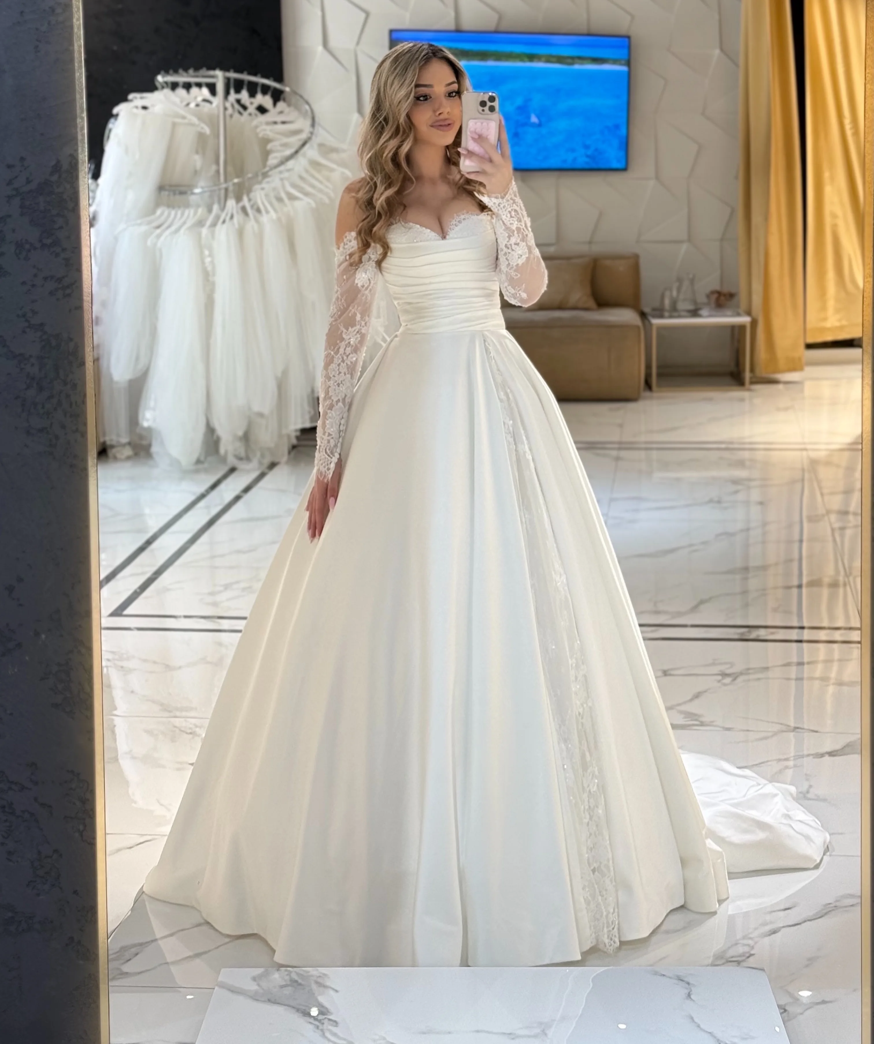 Off The Shoulder Long Lace Sleeve Satin Ball Gown Wedding Dress Pleated Bodice With Lace Train Ivory Vestido De Novia Custom
Off The Shoulder Long Lace Sleeve Satin Ball Gown Wedding Dress Pleated Bodice With Lace Train Ivory Vestido De Novia Custom