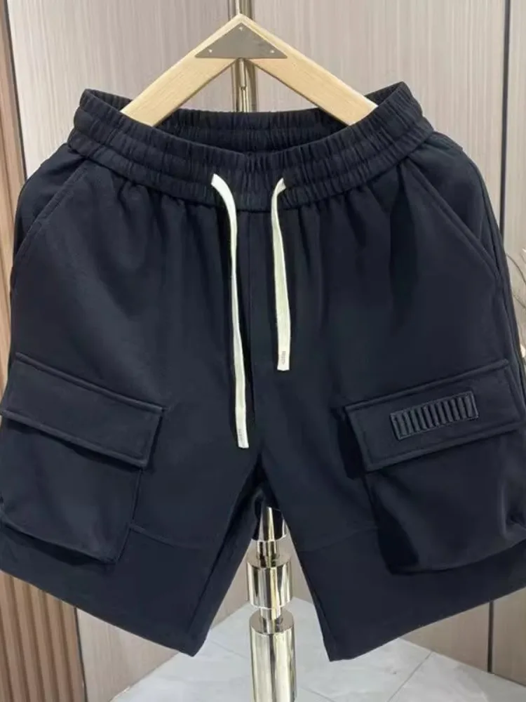 Мужские летние спортивные брюки-шорты Extra Large 300 Pou, новые, свободные, с завязками, длиной до колена, с высокой талией, прямого кроя
Мужские летние спортивные брюки-шорты Extra Large 300 Pou, новые, свободные, с завязками, длиной до колена, с высокой талией, прямого кроя