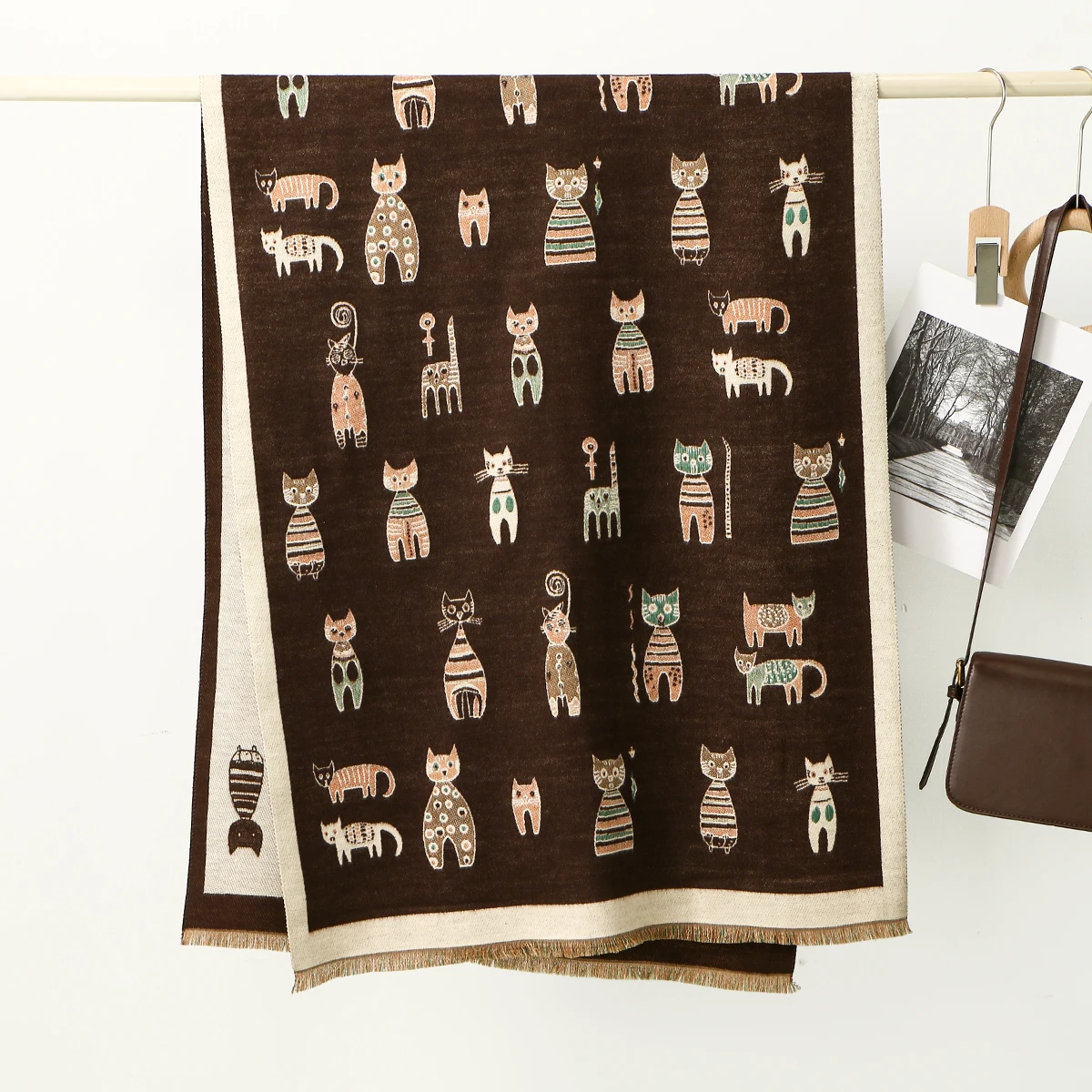 Fashion Cat Printed Pashmina Scarf Fringes Shawl Woman Autumn Winter Warm Muffler Cashmere Like Neckerchief Bandelet Scarves
Fashion Cat Printed Pashmina Scarf Fringes Shawl Woman Autumn Winter Warm Muffler Cashmere Like Neckerchief Bandelet Scarves