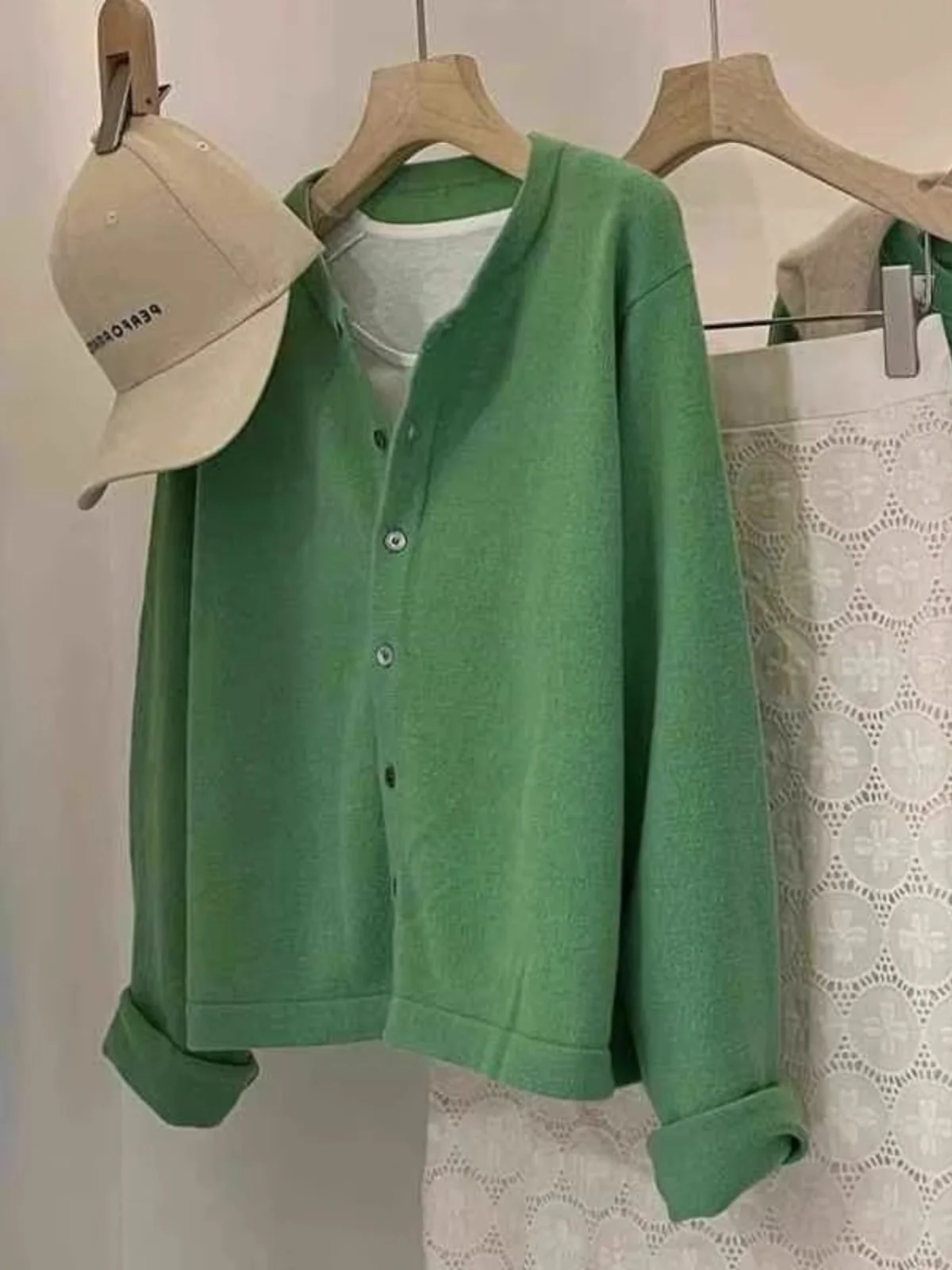 Extra Large 300 Pounds Women's Knitted Open Cardigan Autumn Winter Outerwear Loose Lazy Style Sweater Jacket Korean Style
Extra Large 300 Pounds Women's Knitted Open Cardigan Autumn Winter Outerwear Loose Lazy Style Sweater Jacket Korean Style
