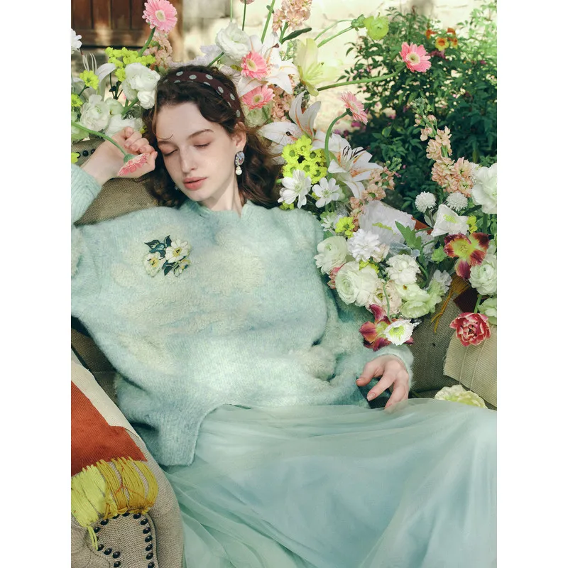 Van Gogh-inspired Floating Forest Floral Embroidered Towel & Sweater
Van Gogh-inspired Floating Forest Floral Embroidered Towel & Sweater