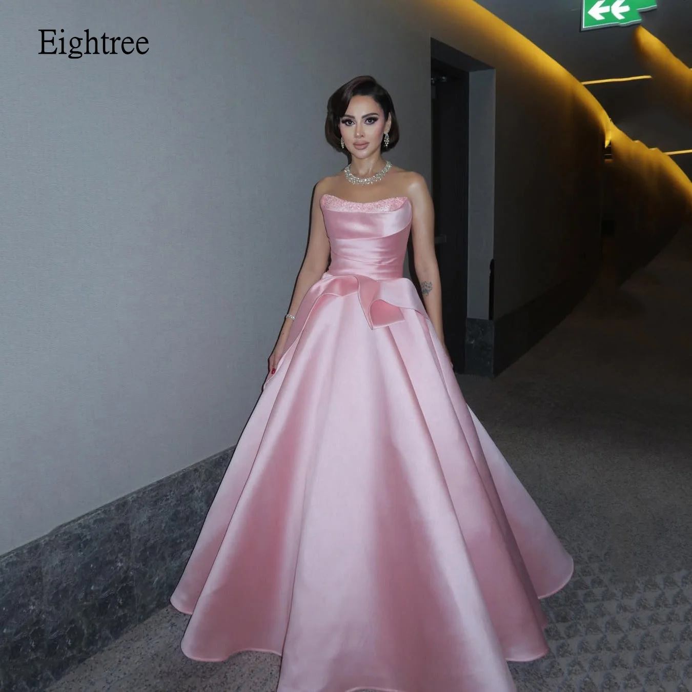 Eightree Elegant Pink A-line Formal Prom Gowns Shiny Strapless Evening Dress Floor Length Party Dresses 2025 Customized
Eightree Elegant Pink A-line Formal Prom Gowns Shiny Strapless Evening Dress Floor Length Party Dresses 2025 Customized