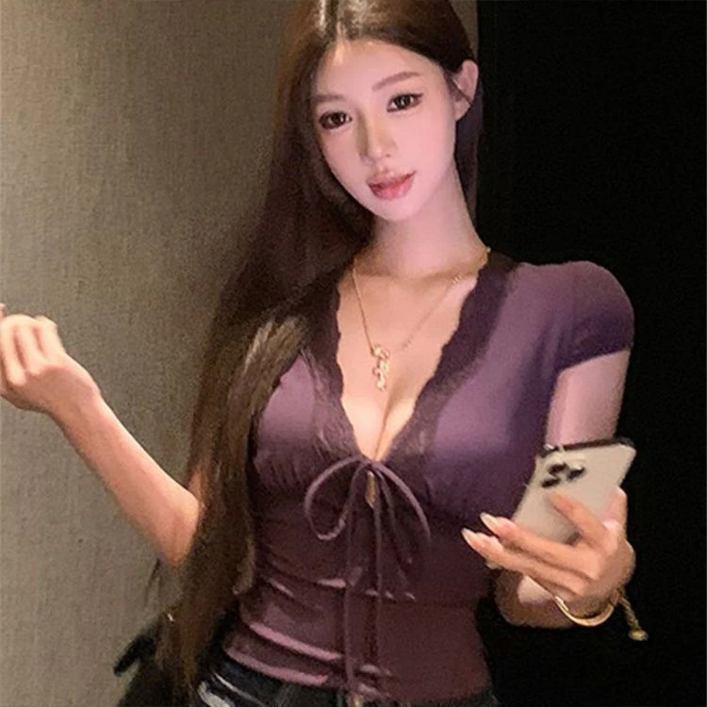 Japanese Sweet Retro Lace Patch T-Shirt Female Harajuku Fairy Bandage Sexy Sweet Top Y2K Aesthetic Slimming Cute T-Shirt Summer
Japanese Sweet Retro Lace Patch T-Shirt Female Harajuku Fairy Bandage Sexy Sweet Top Y2K Aesthetic Slimming Cute T-Shirt Summer